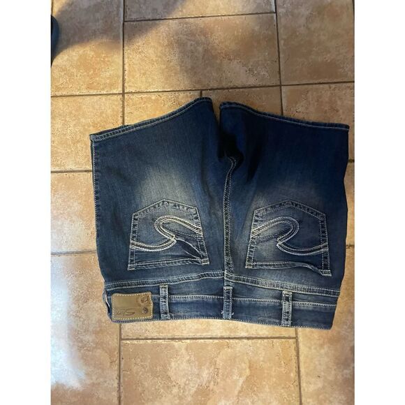 Silver Women’s Mid Shorts (SZ 31) - Picture 3 of 4